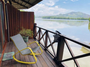 Gayang Friendly Water House Homestay